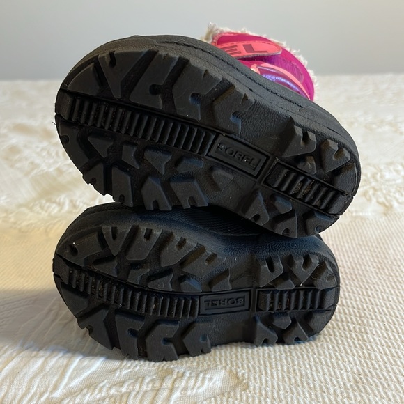 Sorel Snow Commander winter boots, toddler, pink/black, faux fur, little kids 5 - Picture 7 of 9